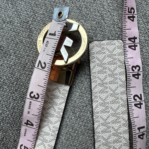 Michael Kors Signature Monogram Twist MK Logo Reversible Belt Vanilla To Luggage main image 7